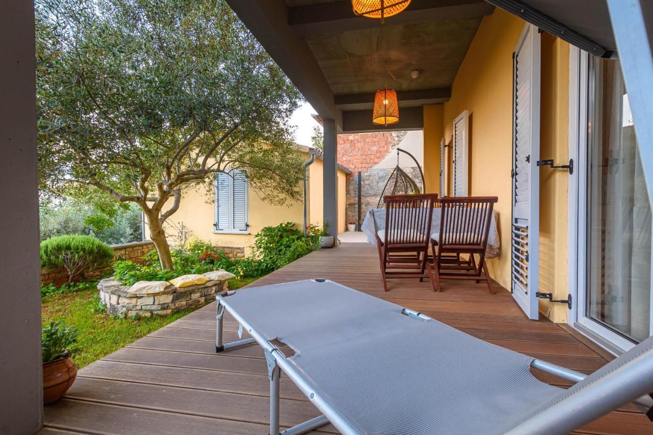 Apartment Macan, Beautiful Green Oasis Pula Exterior foto